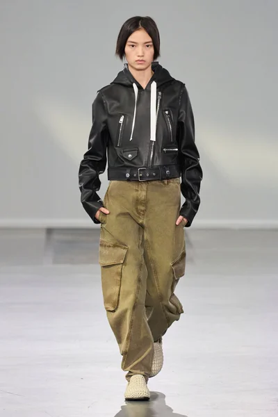 Look 7